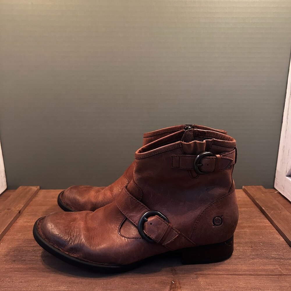Born Raisa Ankle Bootie Brown Leather Side Zip Buckle Low Block Heel Womens 7.5